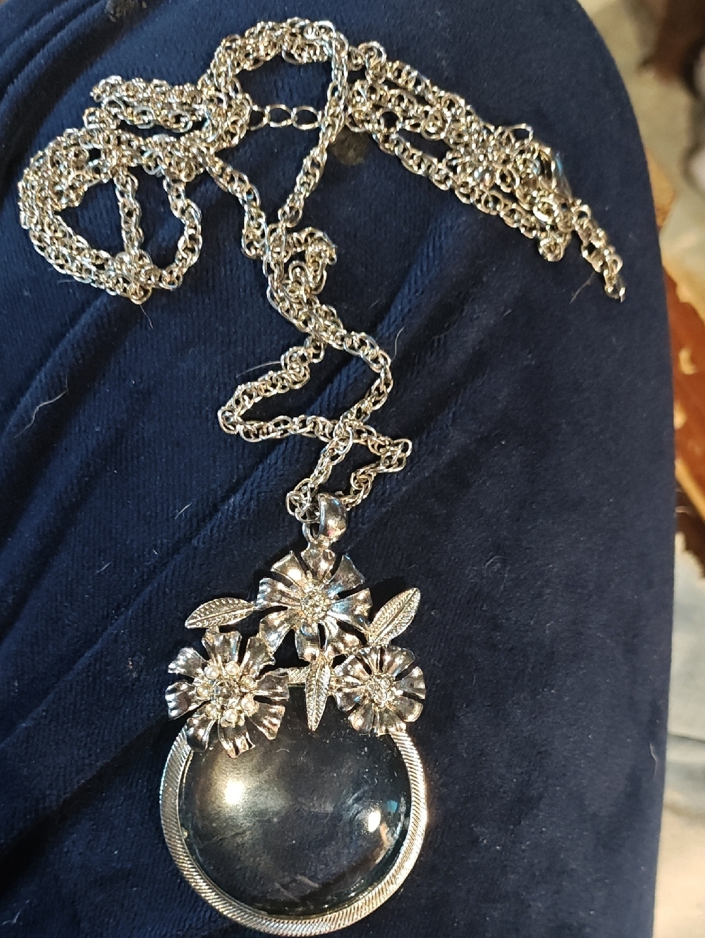 Vintage Magnifying Glass Pendant Necklace
